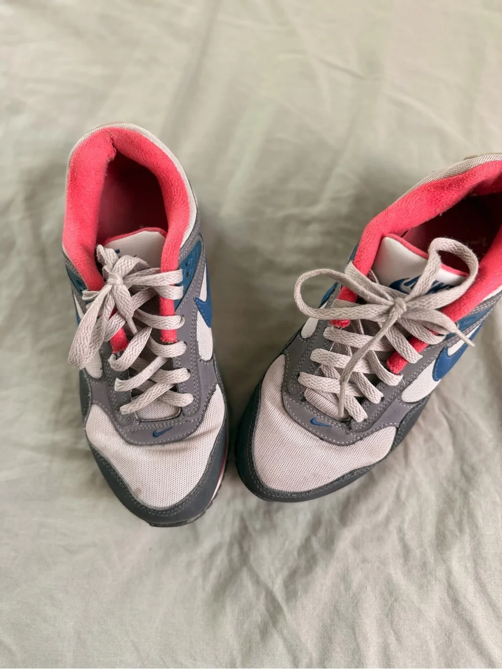 Women’s Nike shoes